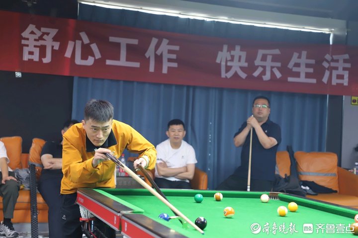 爱游戏官方网站入口-比赛中球员们展现了出色的拼搏精神和比赛智慧的简单介绍